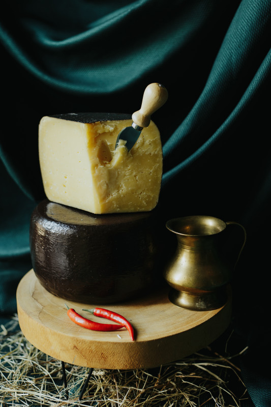 Сыр твердый "Бон Ами" м.д.ж. в сухом веществе 50%